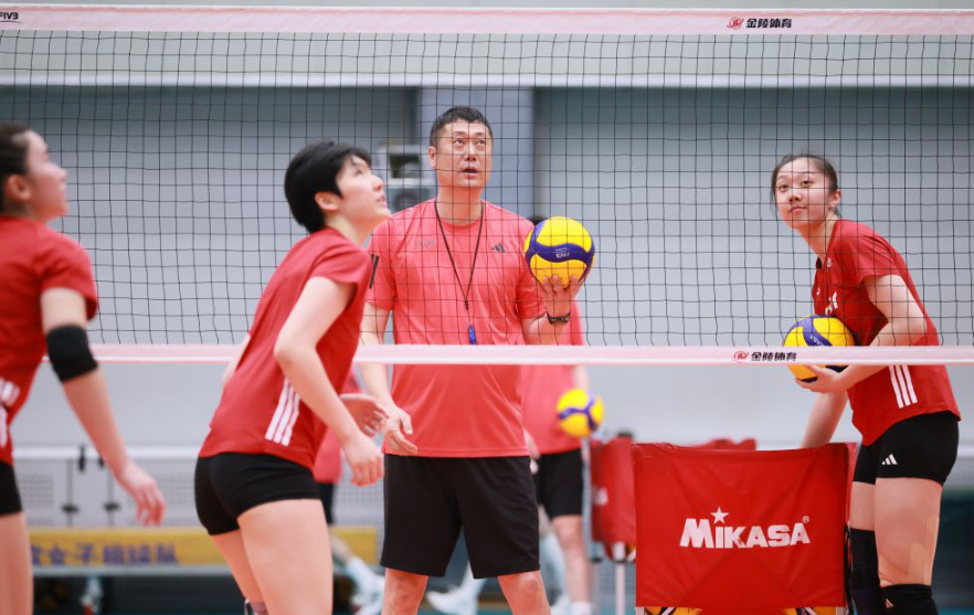 华体会足球赛事助力全民健身